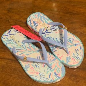 Brand New Lilly Pulitzer Flip Flops 5/6